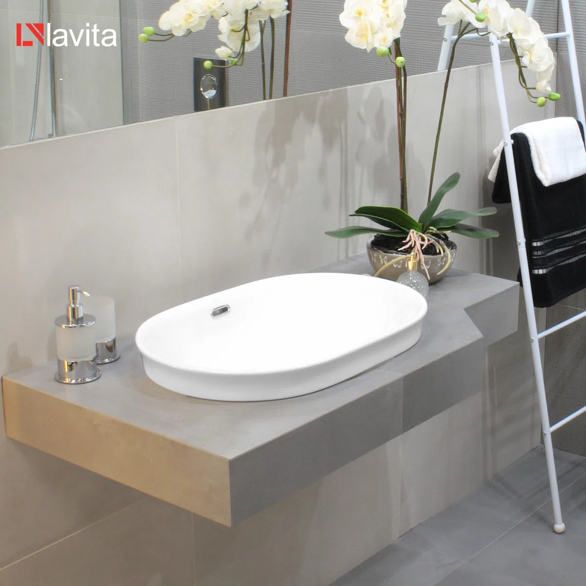 LAVITA Puebla Lavabo Suspendu Rond Faience Salle de Bain Evier Ceramique avec Trop-plein et sans Trou de Robinetterie - Céramique de Qualité Supérieure - 60 x 39 x 16,5 cm - Blanc Brillant