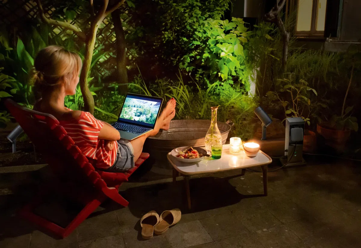 OSRAM SMART+ WiFi Outdoor Terminal EU avec répéteur intégré et 2 prises, | SMART+ WIFI Outdoor Terminal, Plugs, Anthracite, , pack de 1